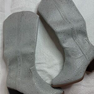 Cowboy Boots - silver sequin